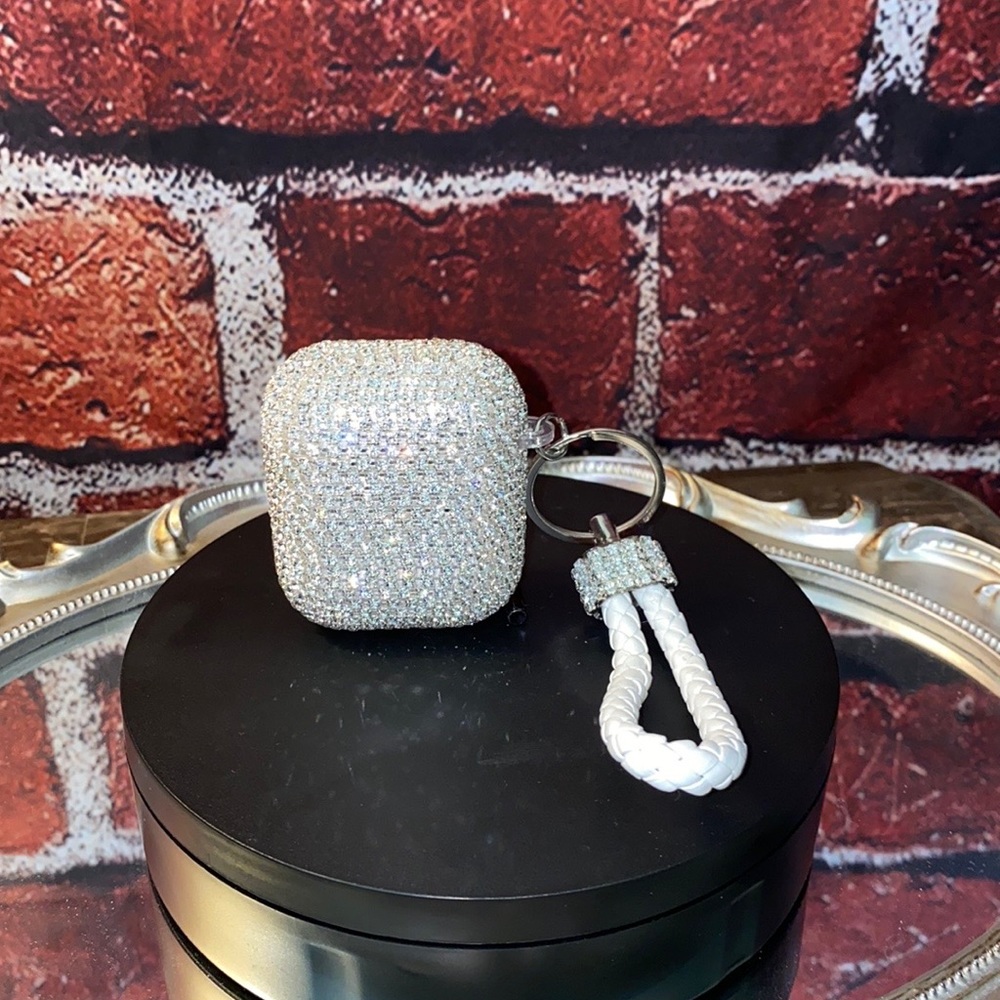 NWT Rhinestone AirPods Pro Case - Picture 5 of 5